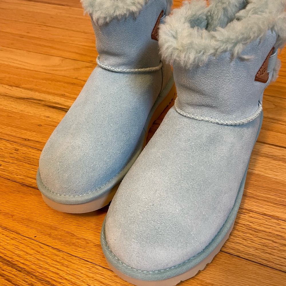 UGG Boots NWOT - Picture 6 of 10